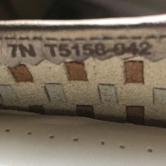 TROTTERS FLATS SHOES - Picture 9 of 12